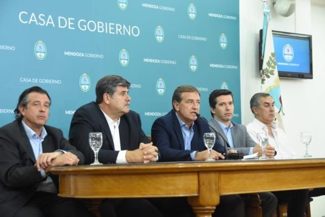 Ley 9209: Suarez llamó al diálogo a los mendocinos