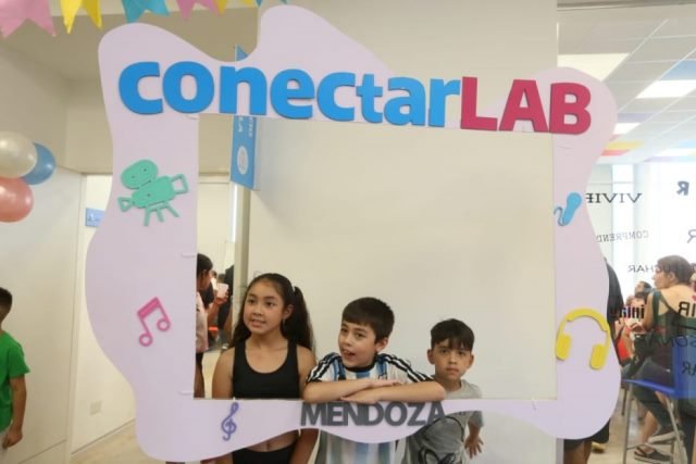 Cursos en Conectar Lab para niños y adolescentes